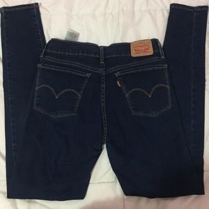 Levi’s skinny mid rise jeans